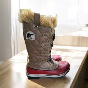 Sorel Women's Winter Boots - Red and Brown